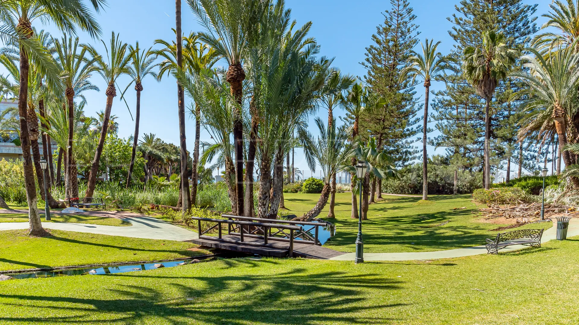 Playas del Duque, apartamento de 3 dormitorios en venta