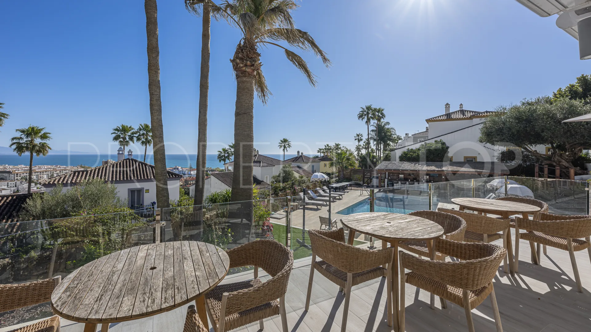 Villa en venta en La Duquesa con 6 dormitorios