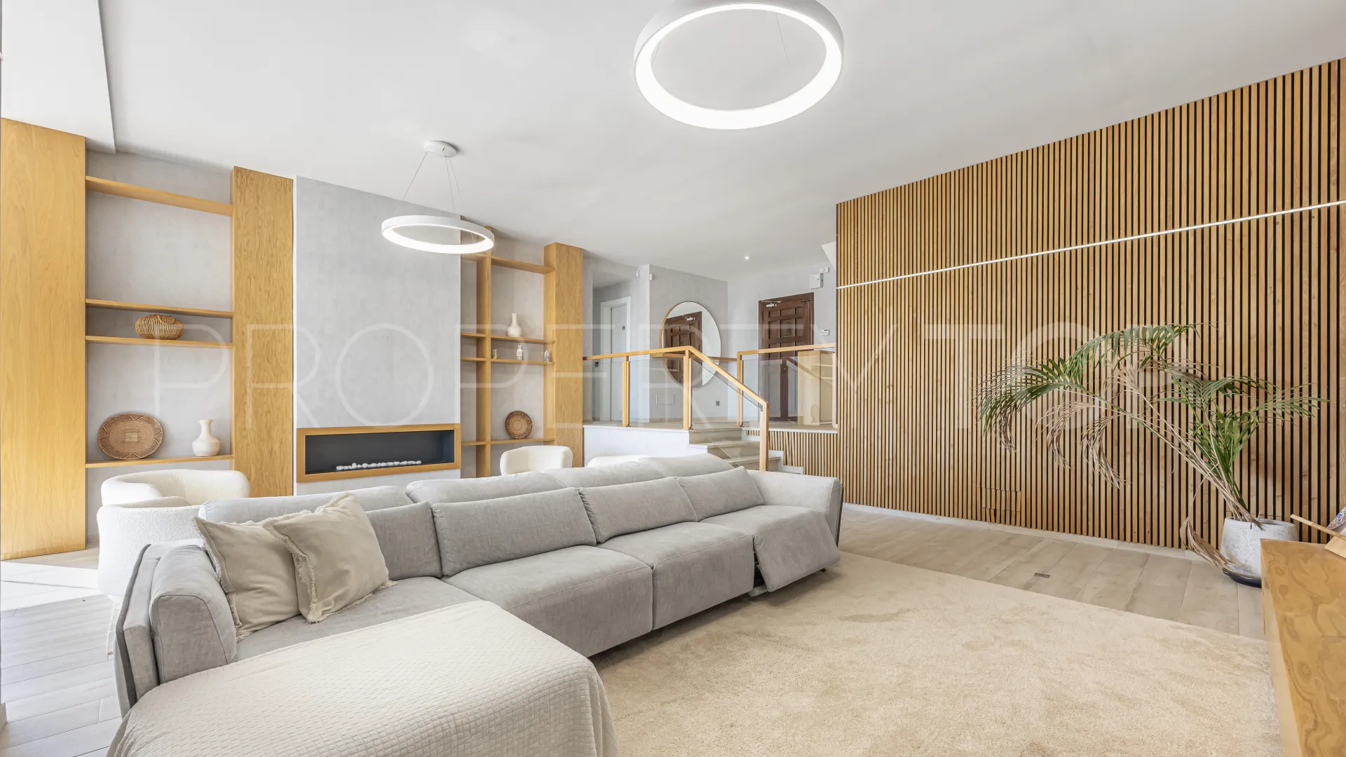 Villa en venta en La Duquesa con 6 dormitorios