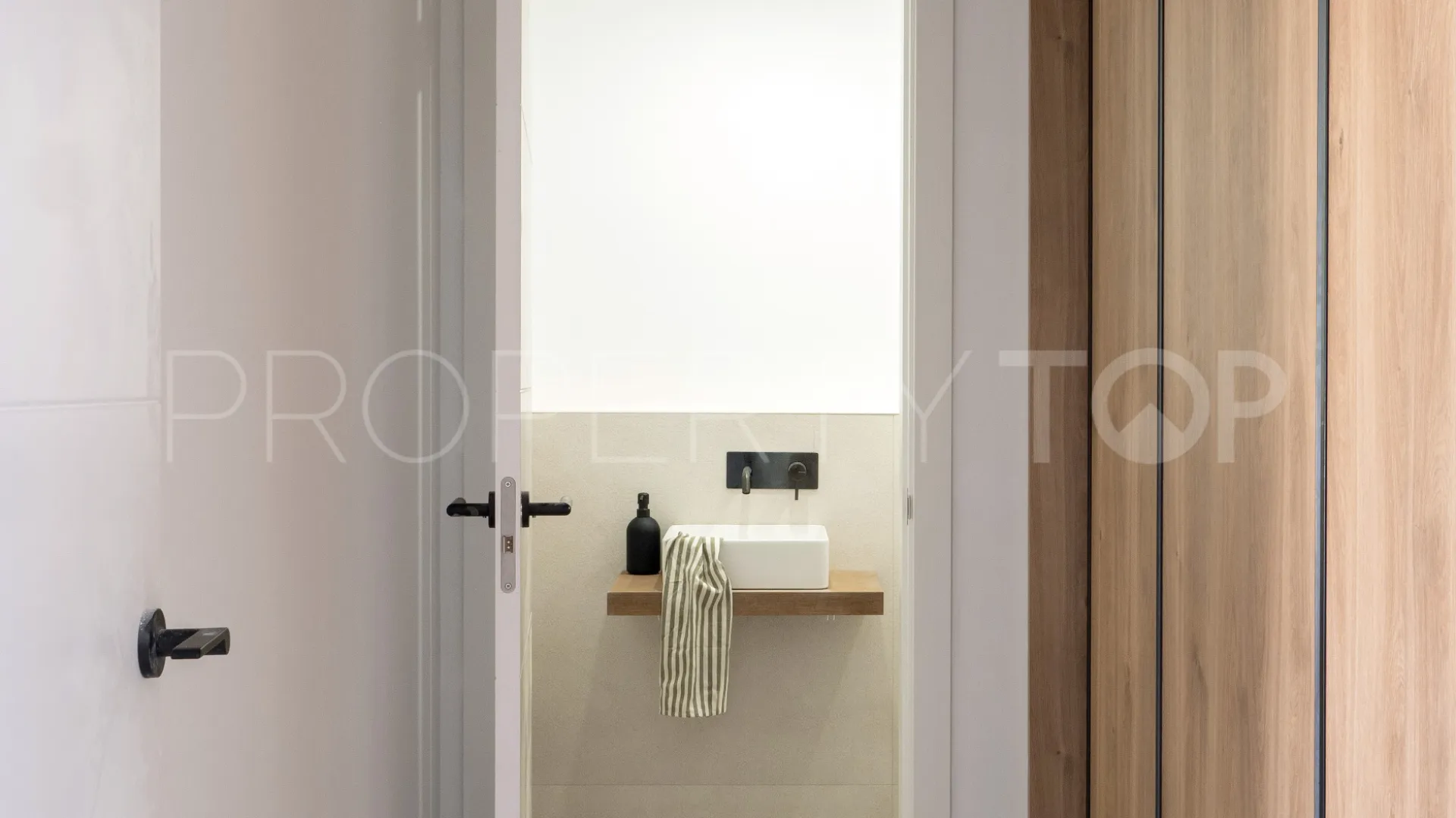 For sale penthouse with 3 bedrooms in El Terreno