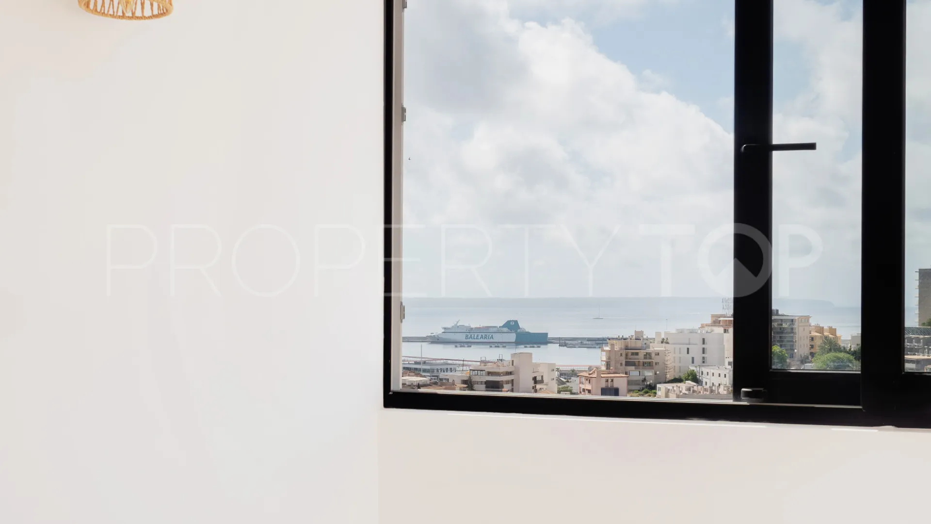 For sale penthouse with 3 bedrooms in El Terreno