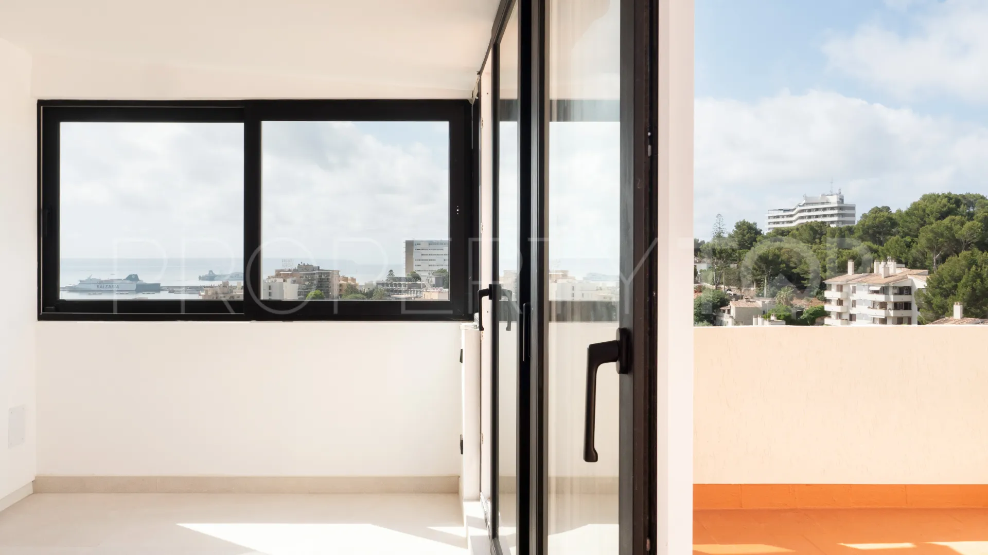 For sale penthouse with 3 bedrooms in El Terreno