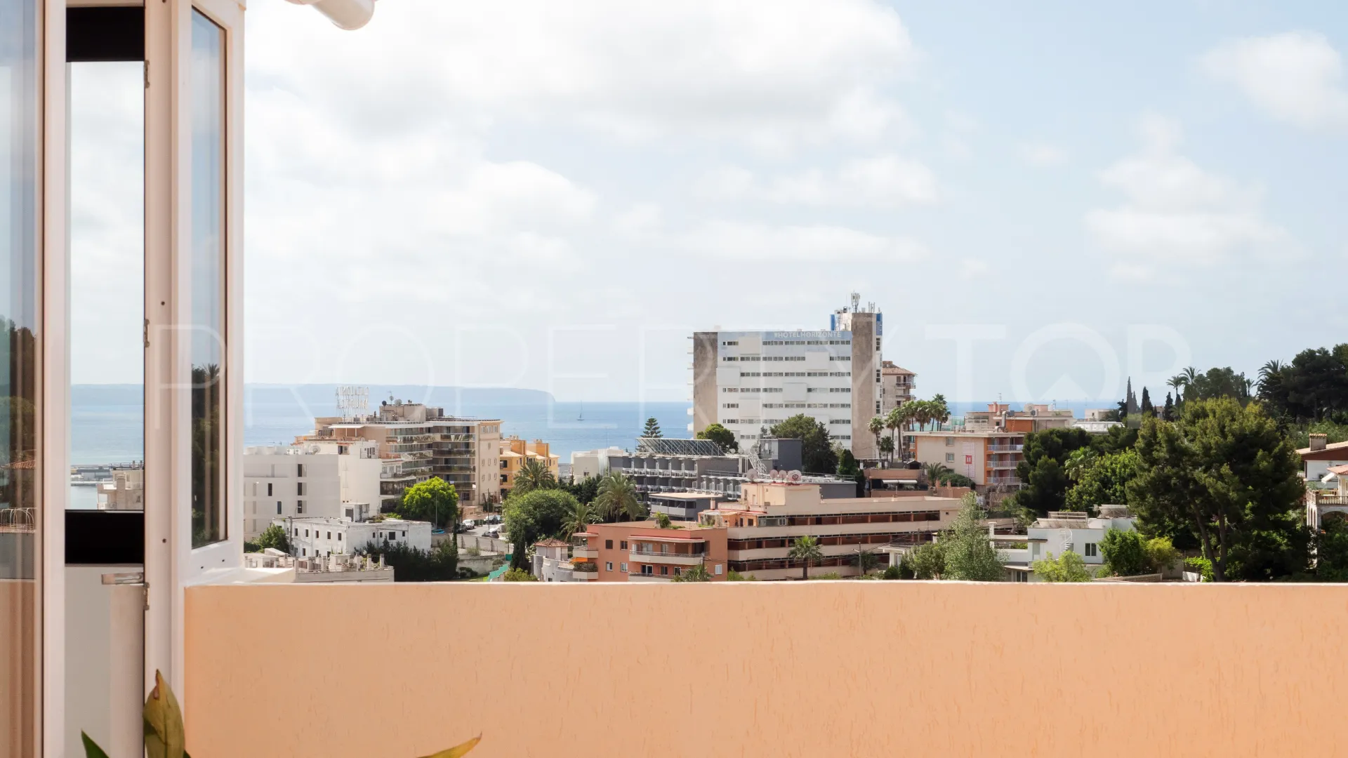 For sale penthouse with 3 bedrooms in El Terreno