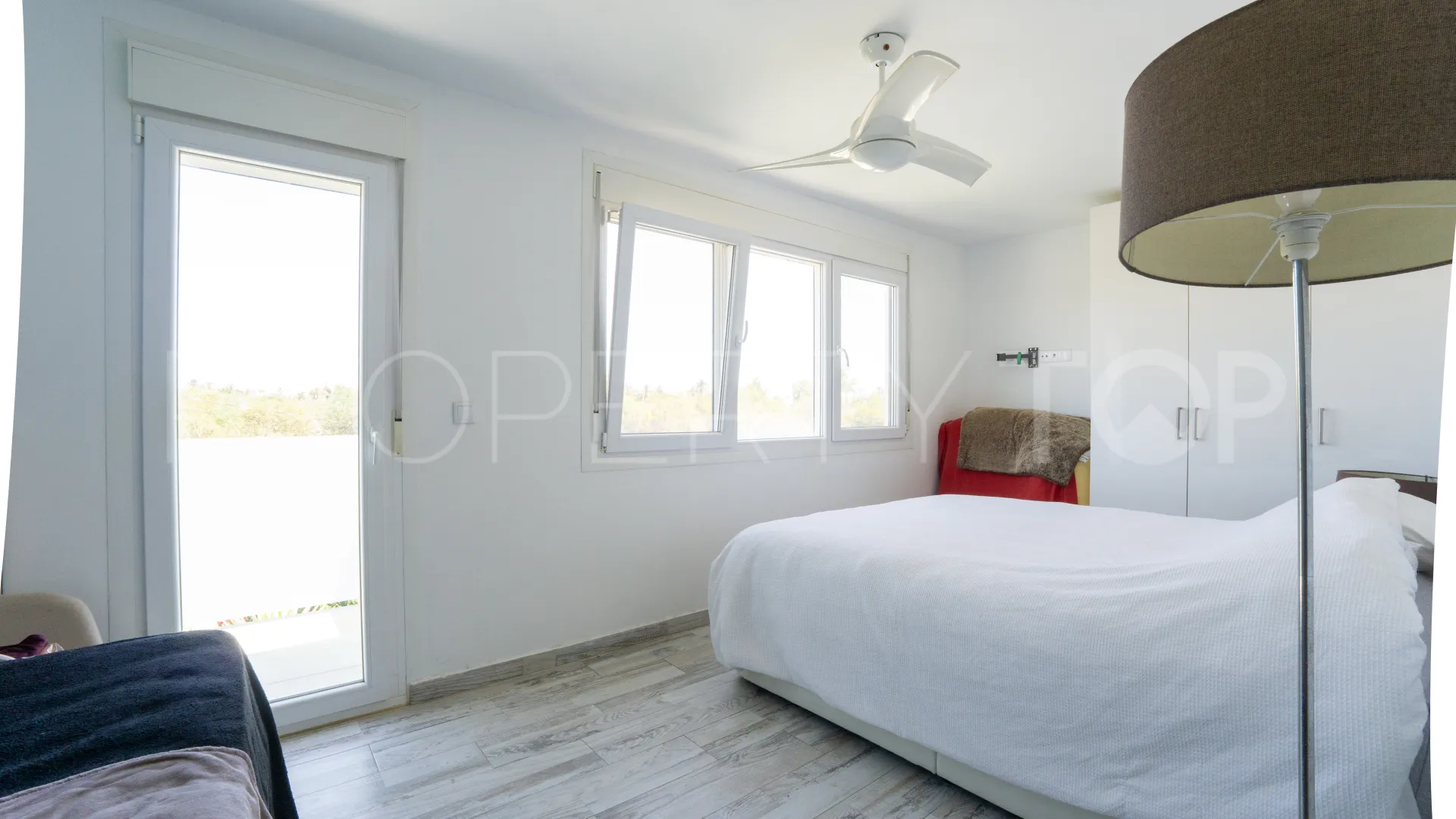 Villa de 2 dormitorios en venta en Torrevieja