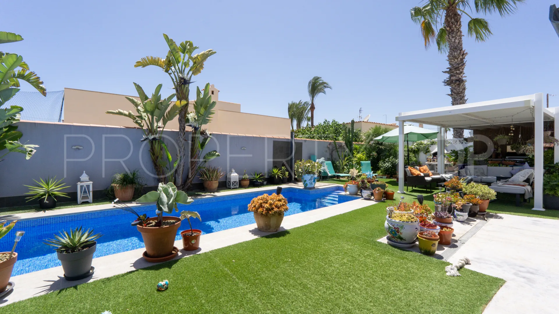 Villa de 2 dormitorios en venta en Torrevieja