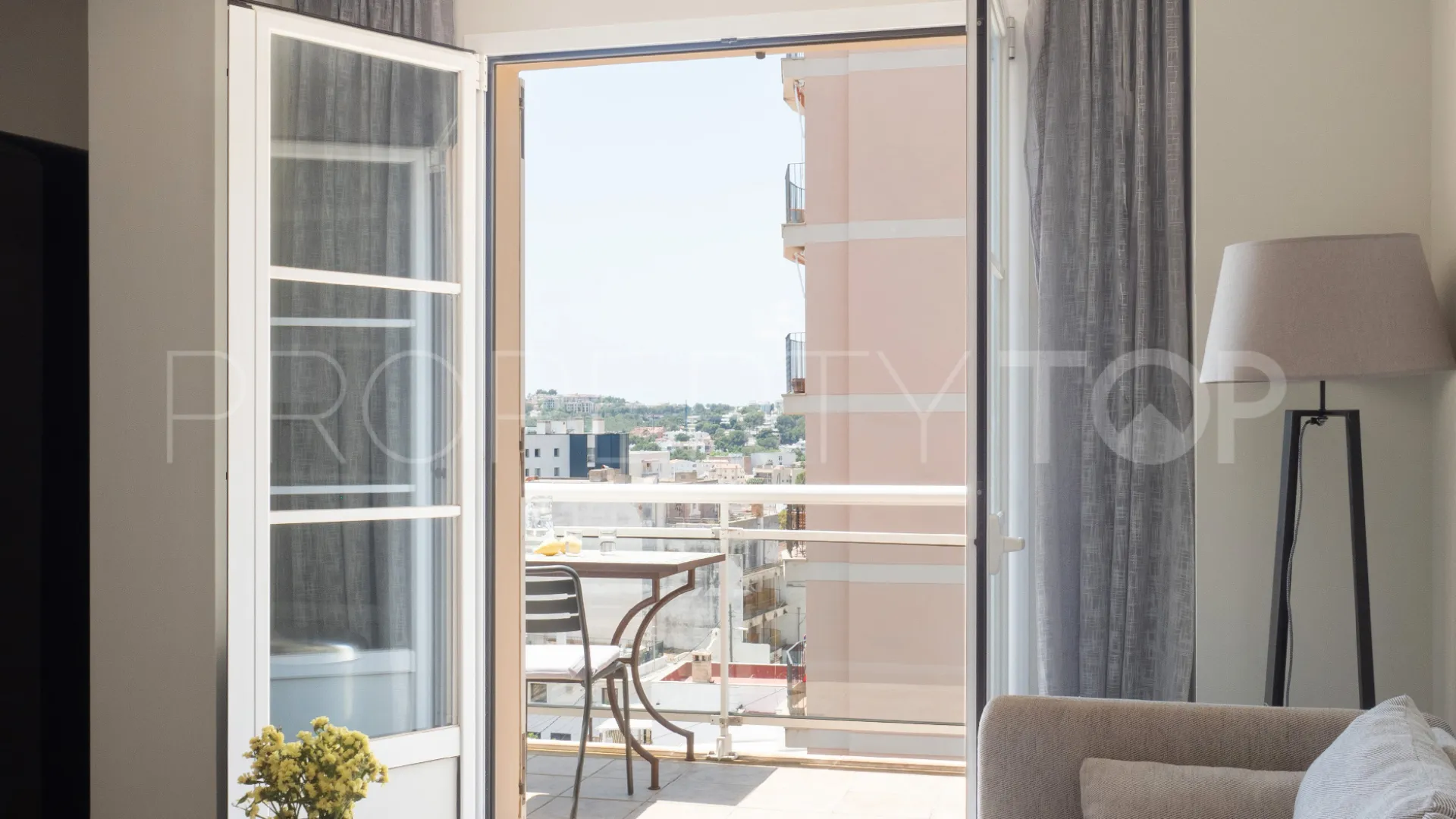 Sant Agusti apartment for sale