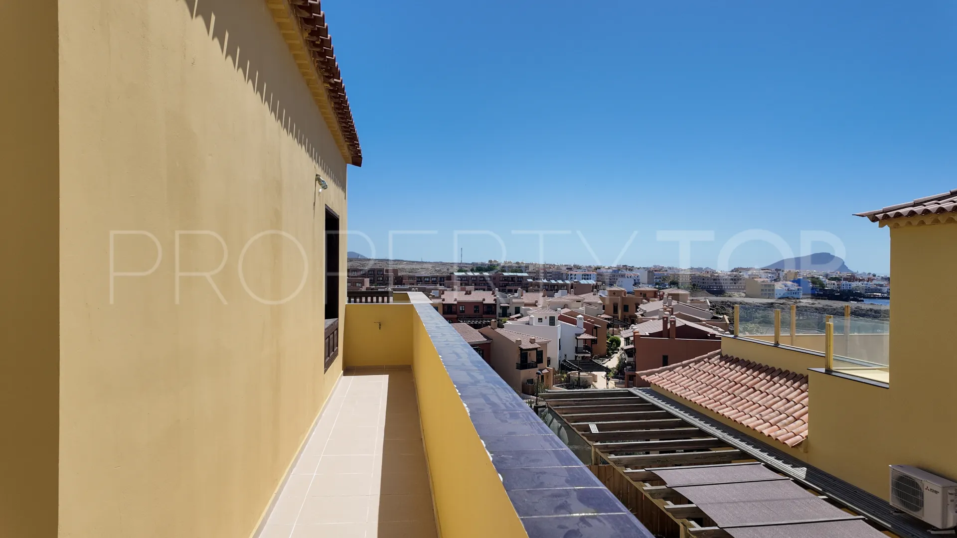 For sale villa in Golf del Sur-Amarilla Golf