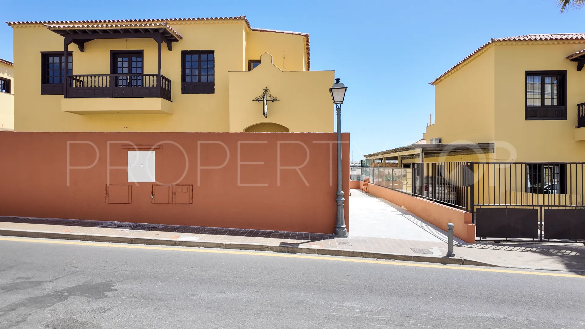 For sale villa in Golf del Sur-Amarilla Golf