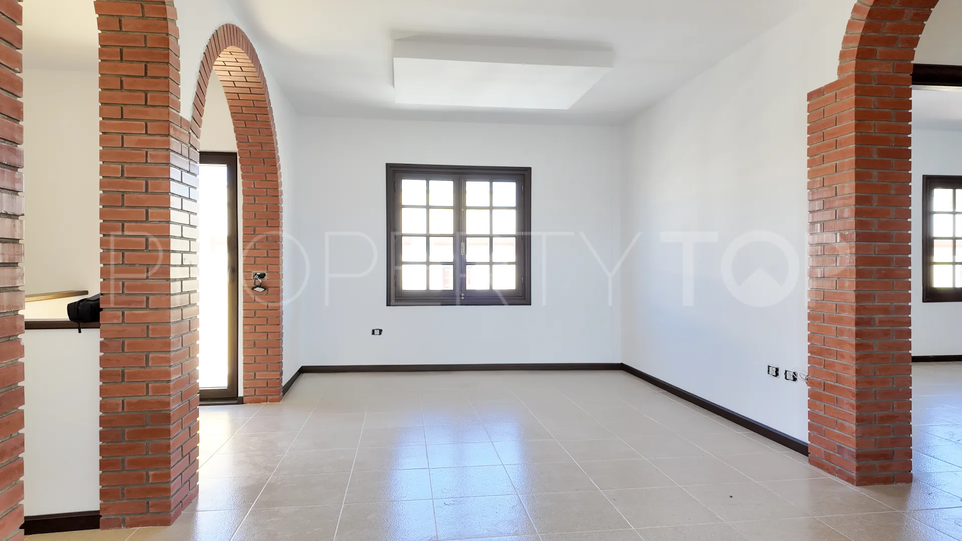 For sale villa in Golf del Sur-Amarilla Golf