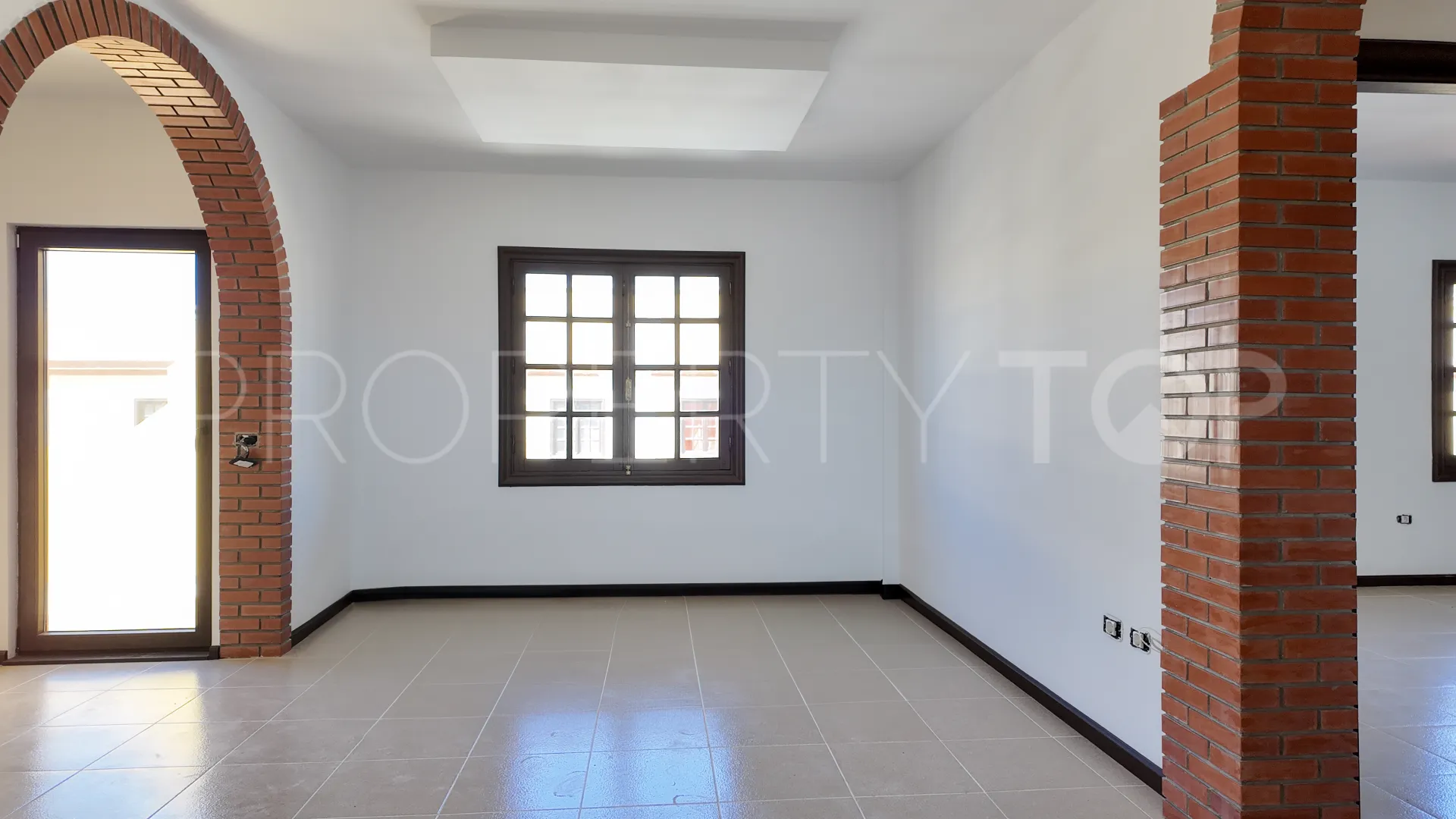 For sale villa in Golf del Sur-Amarilla Golf