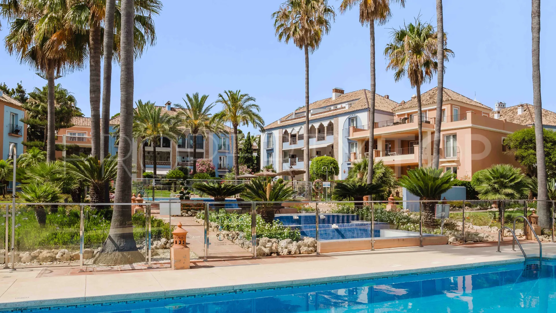 For sale Casares apartment