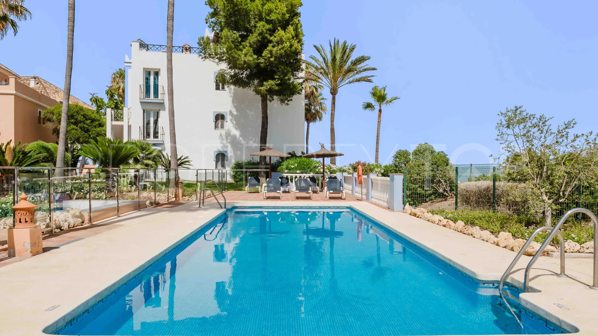 For sale Casares apartment