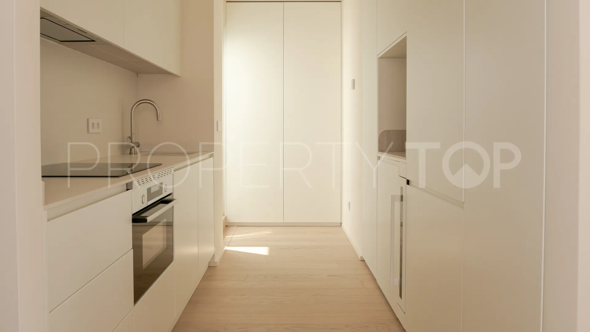For sale Los Dragos penthouse with 2 bedrooms