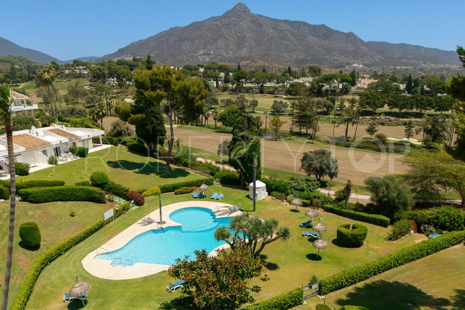 For sale Los Dragos penthouse with 2 bedrooms