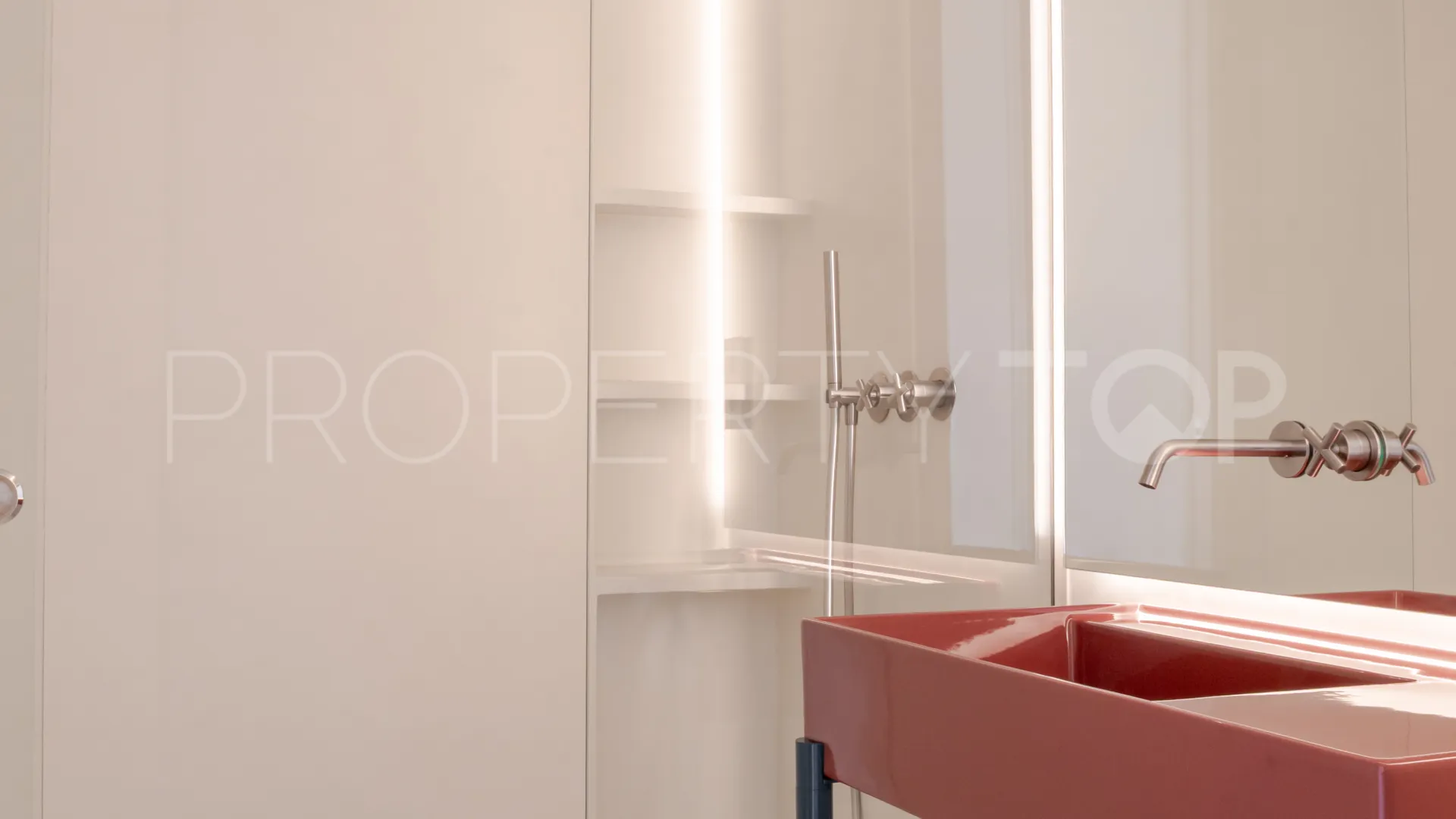 For sale Los Dragos penthouse with 2 bedrooms