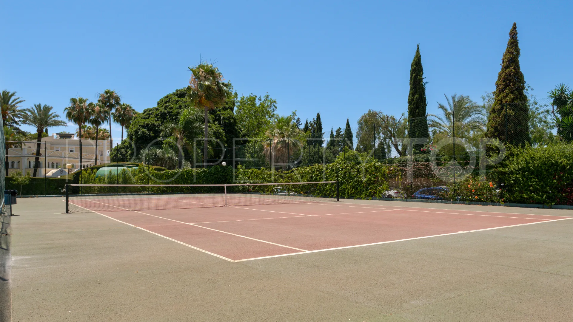 For sale Los Dragos penthouse with 2 bedrooms