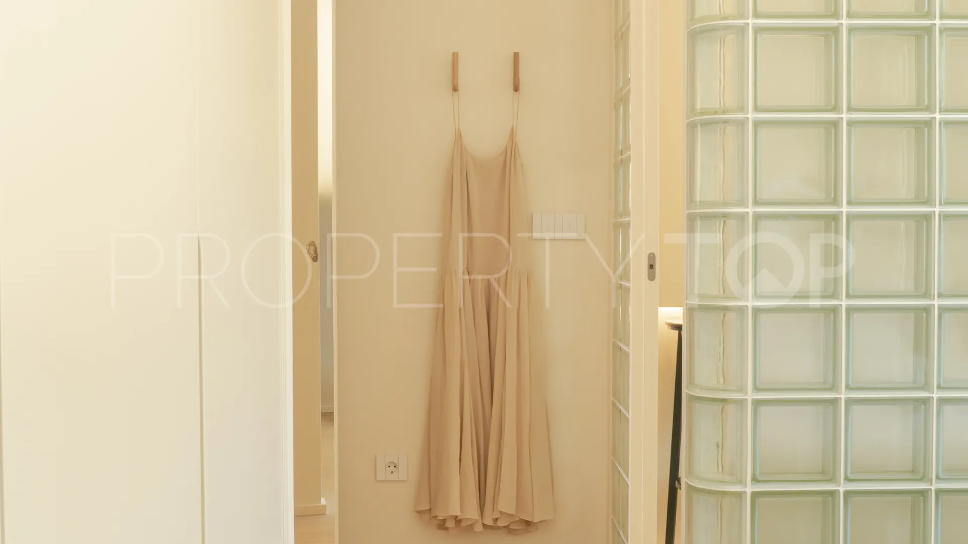 For sale Los Dragos penthouse with 2 bedrooms