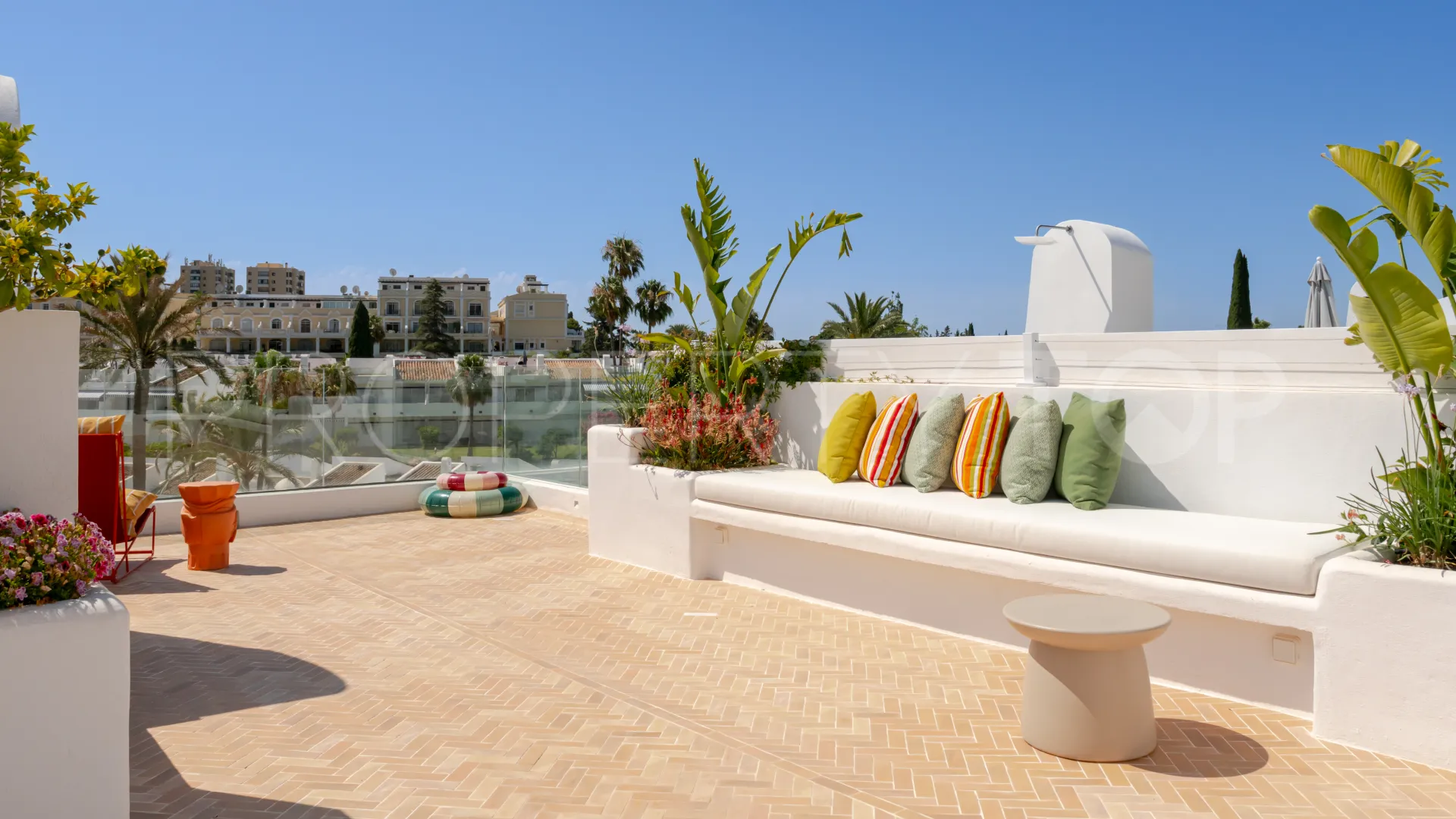 For sale Los Dragos penthouse with 2 bedrooms