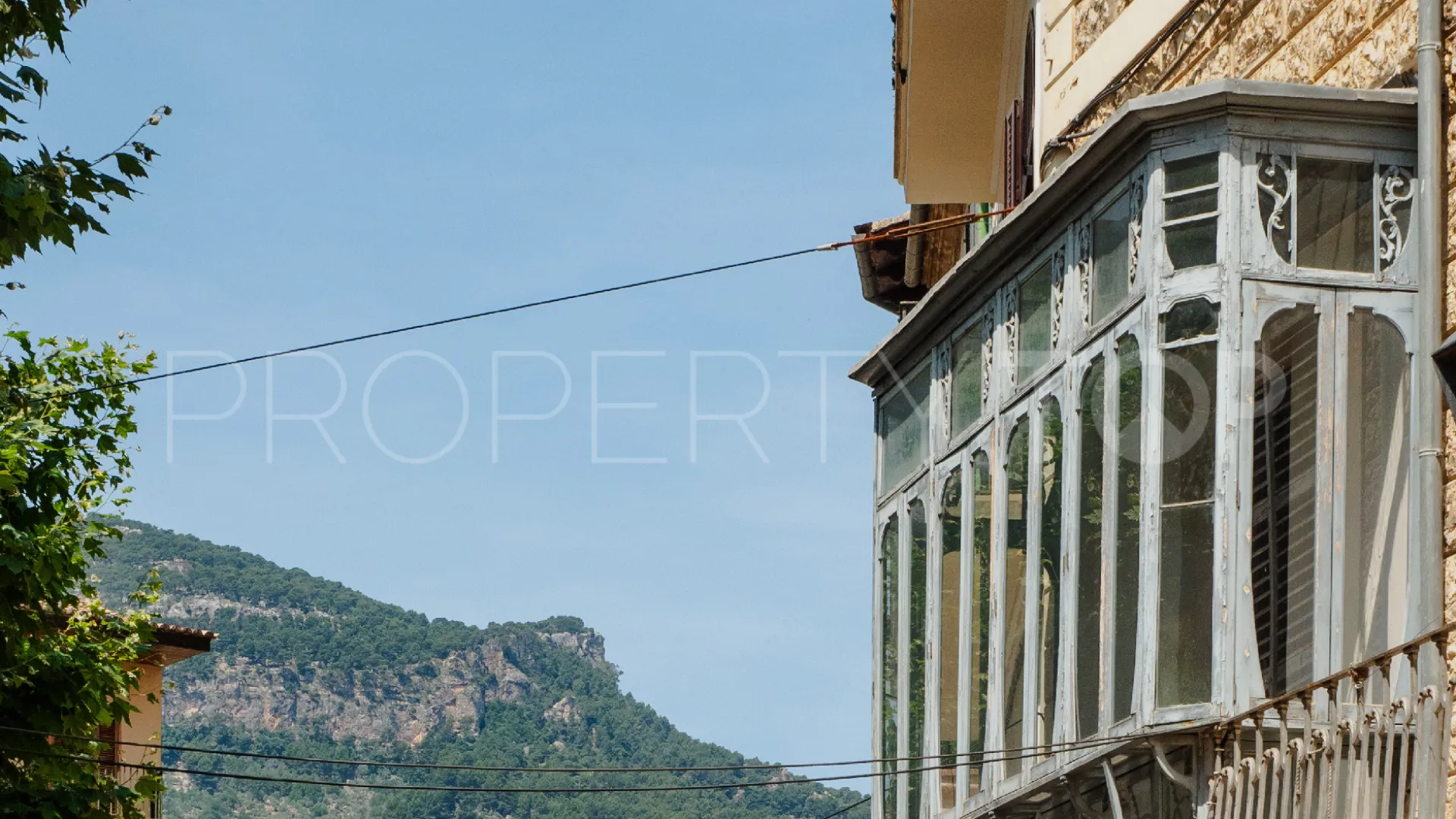 For sale town house in Soller with 4 bedrooms