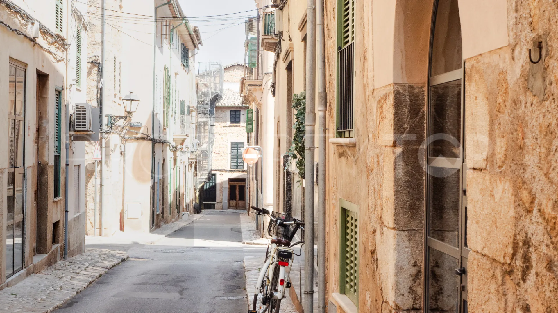 For sale town house in Soller with 4 bedrooms