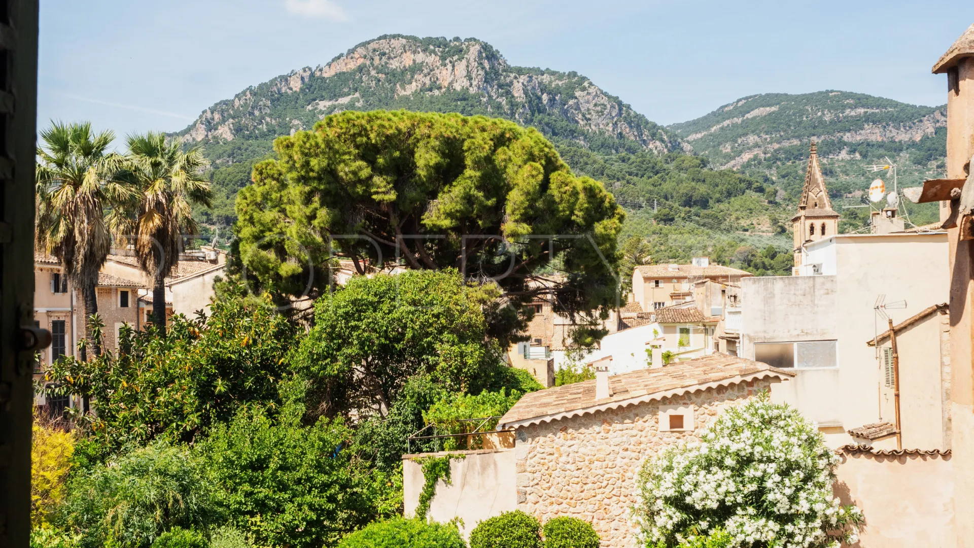 For sale town house in Soller with 4 bedrooms