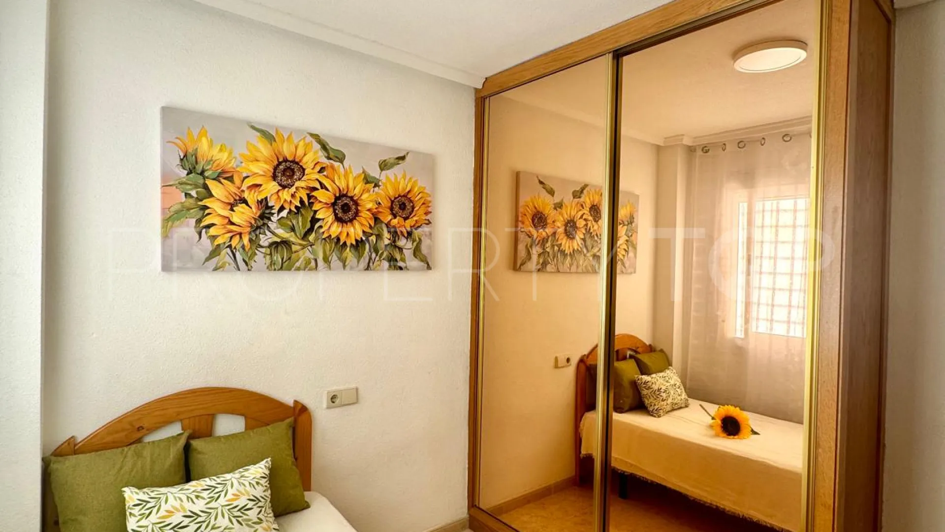Apartamento a la venta de 2 dormitorios en Torrevieja