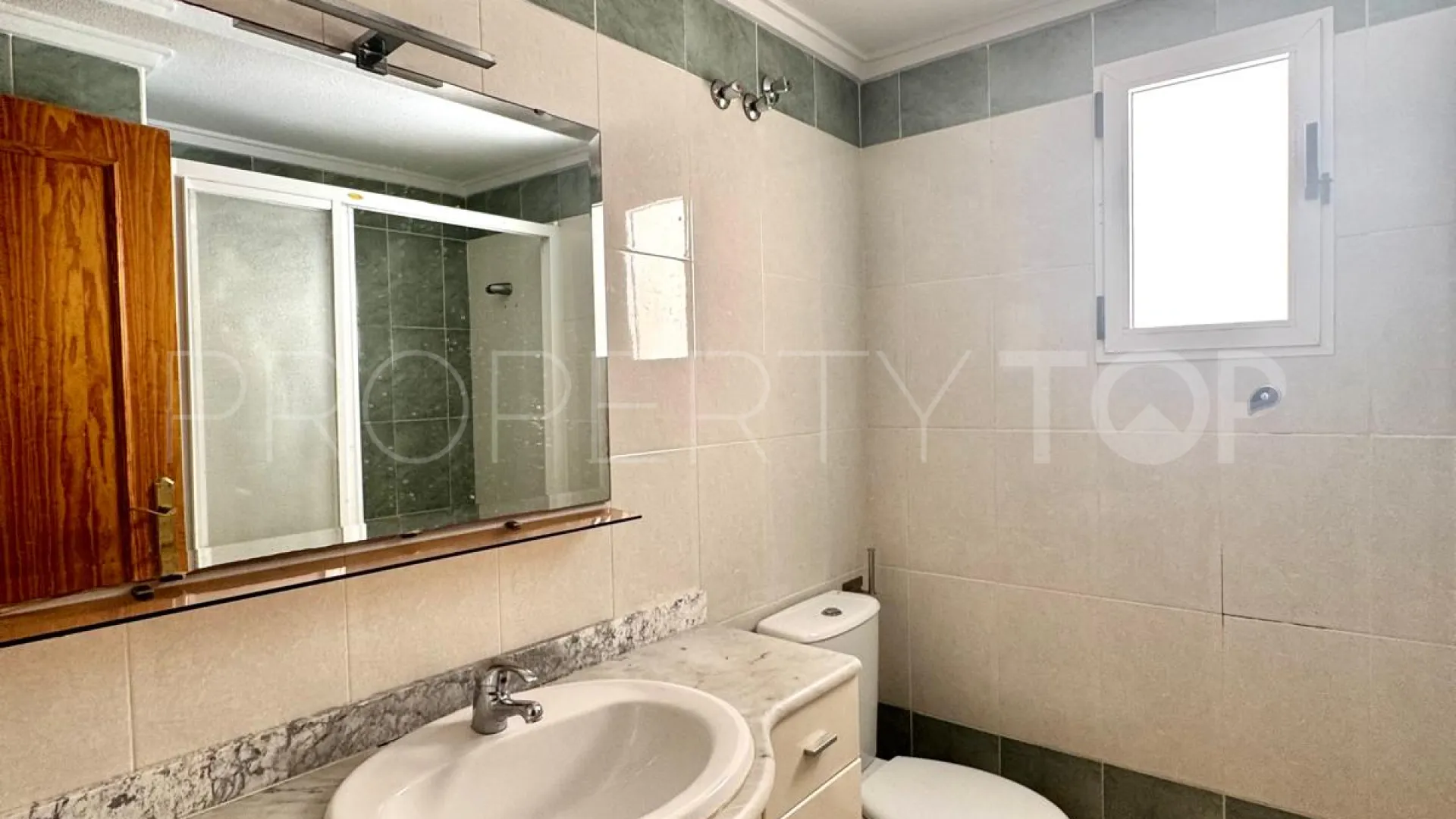 Apartamento a la venta de 2 dormitorios en Torrevieja