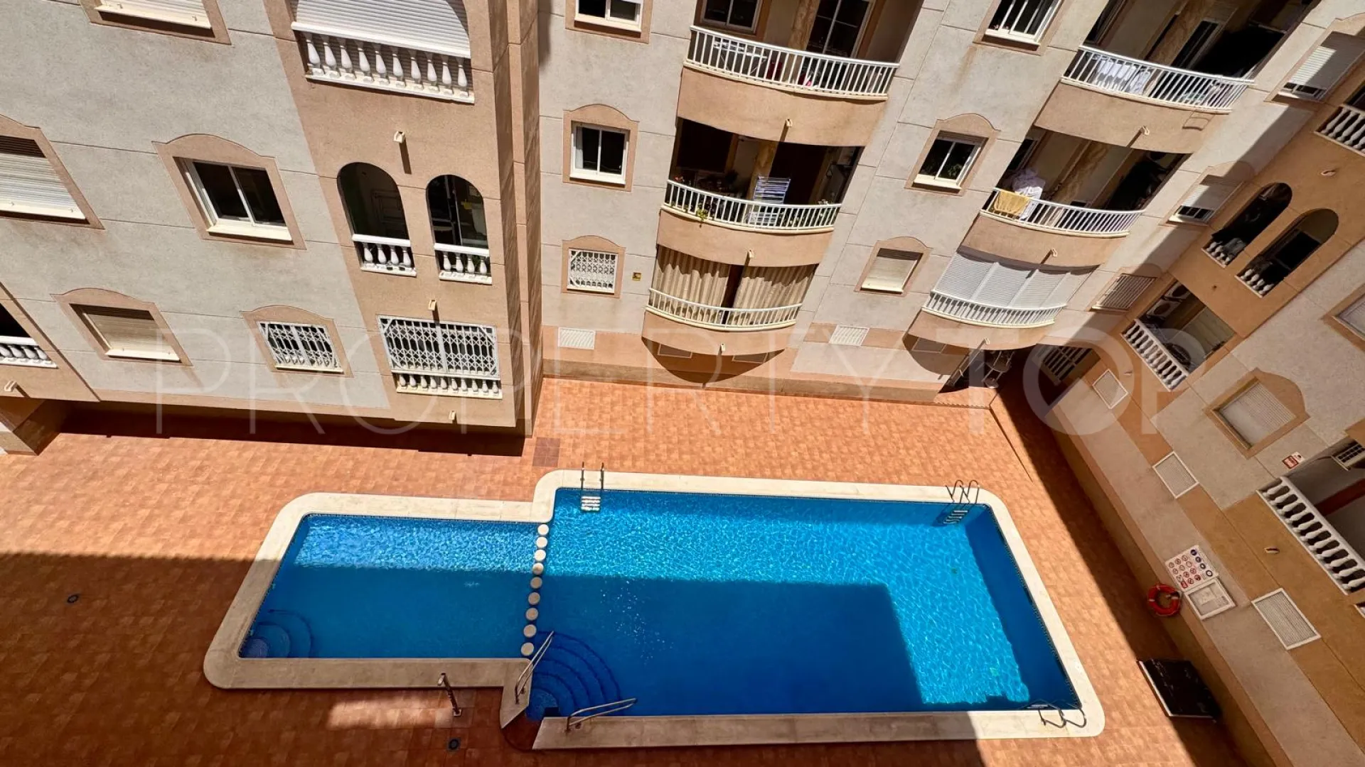 Apartamento a la venta de 2 dormitorios en Torrevieja