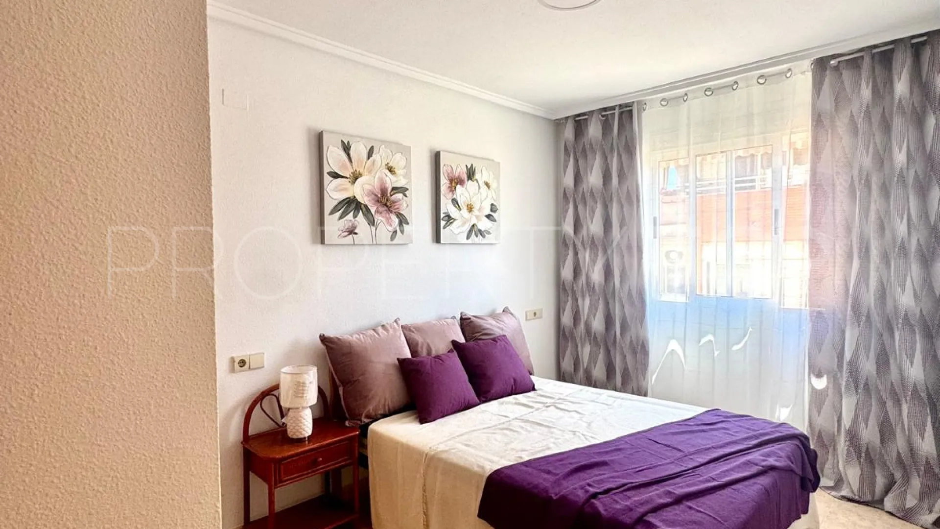 Apartamento a la venta de 2 dormitorios en Torrevieja
