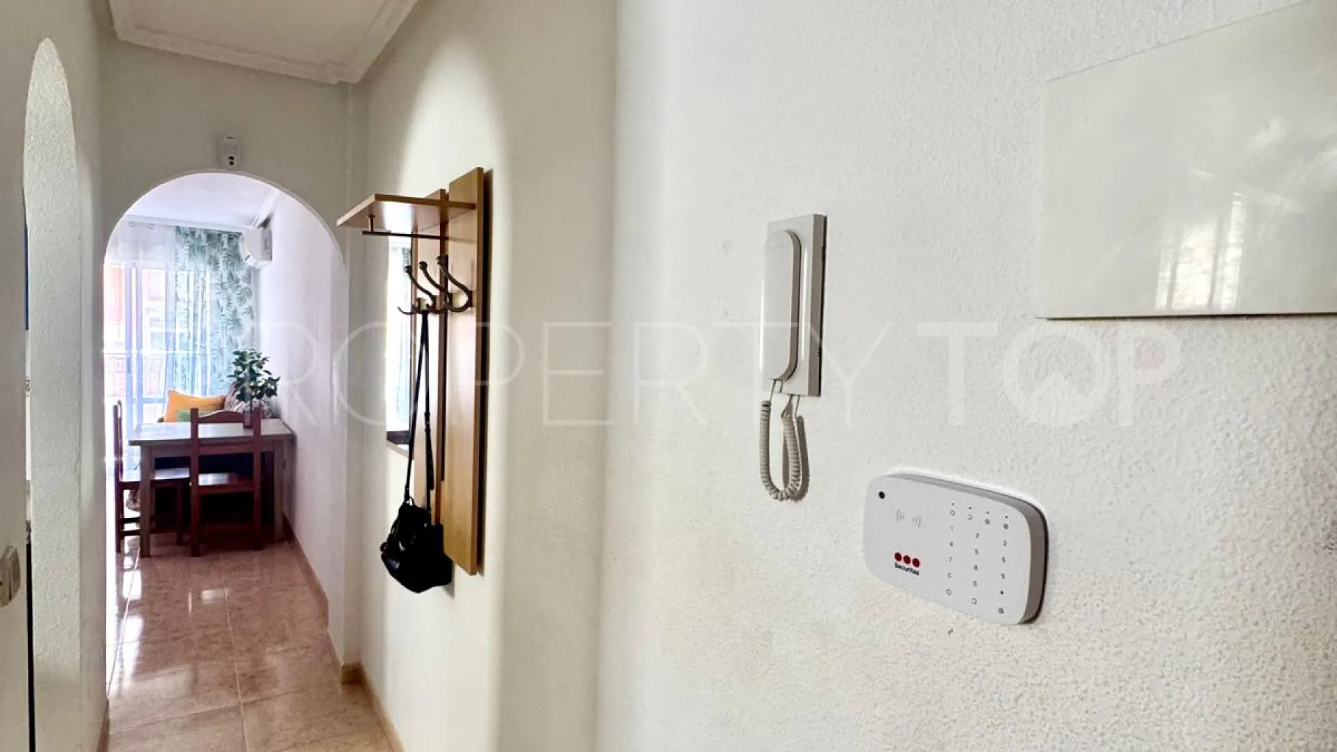 Apartamento a la venta de 2 dormitorios en Torrevieja