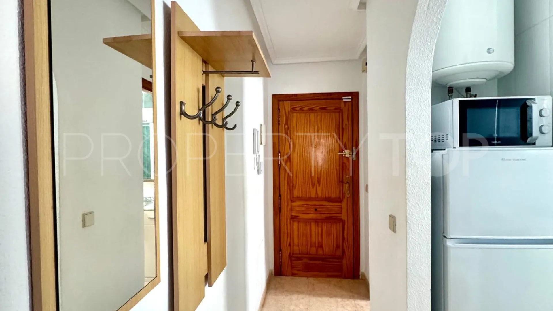 Apartamento a la venta de 2 dormitorios en Torrevieja