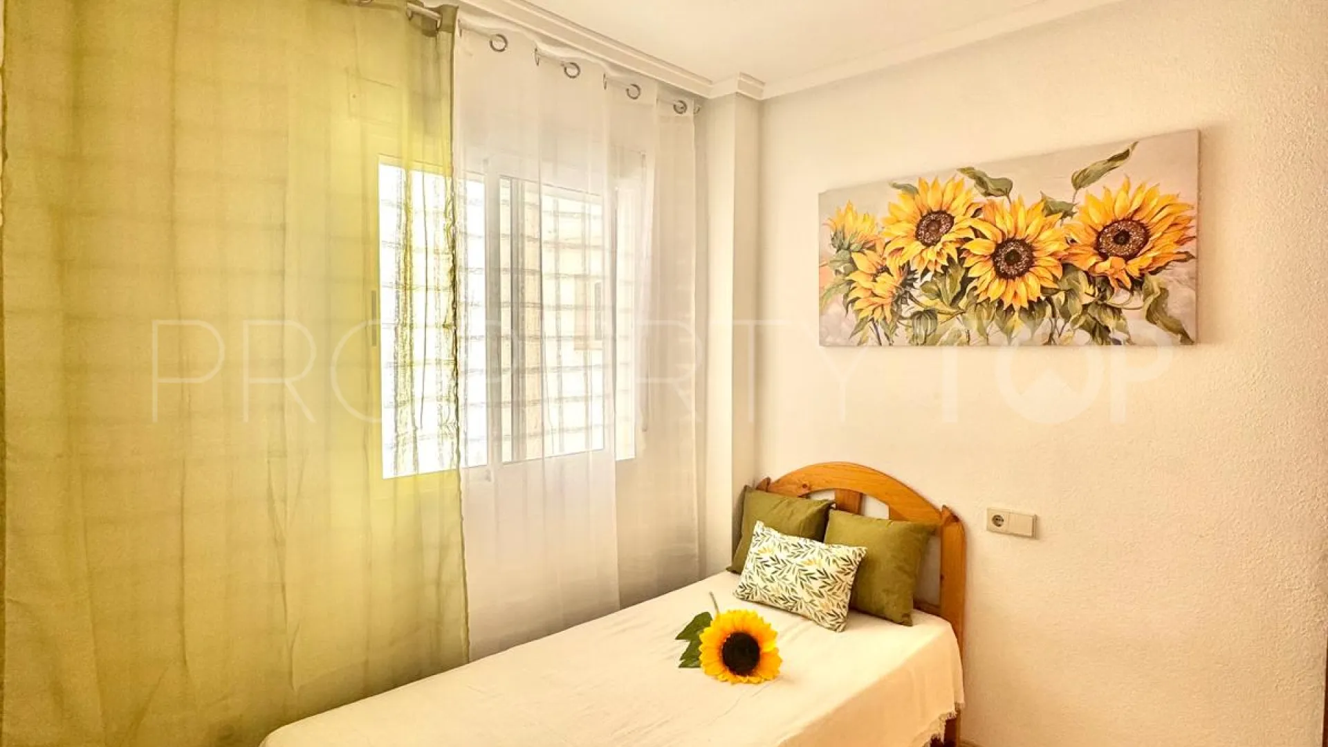 Apartamento a la venta de 2 dormitorios en Torrevieja