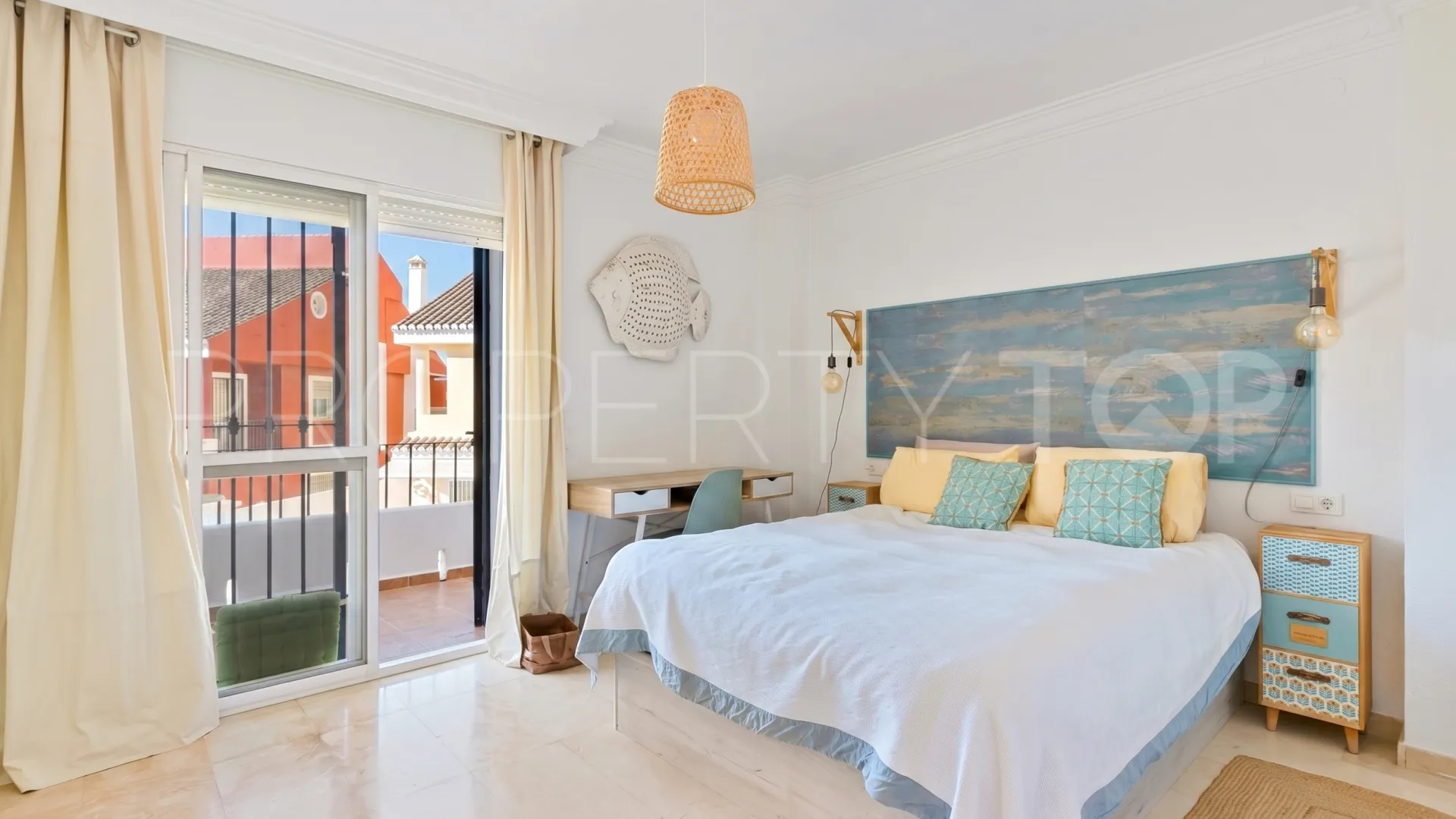 Town house for sale in Costabella with 3 bedrooms