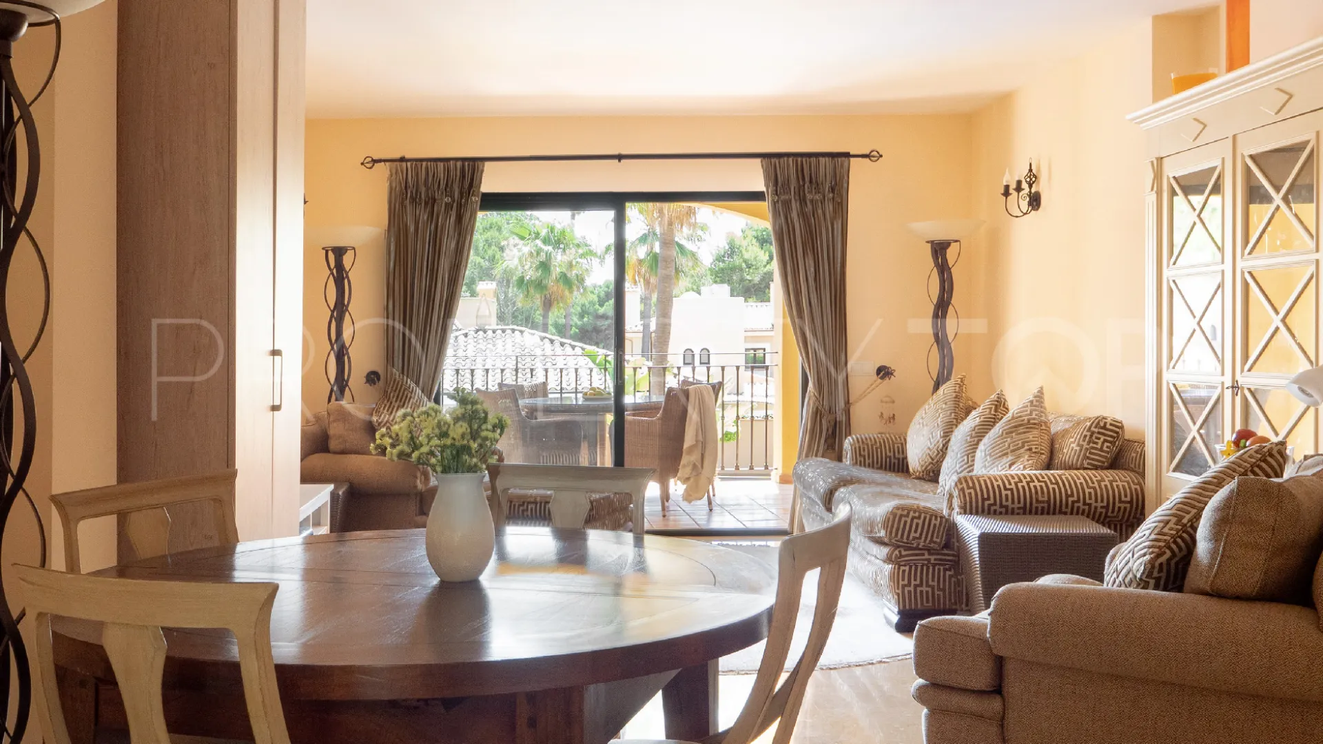 For sale apartment with 3 bedrooms in Santa Ponsa