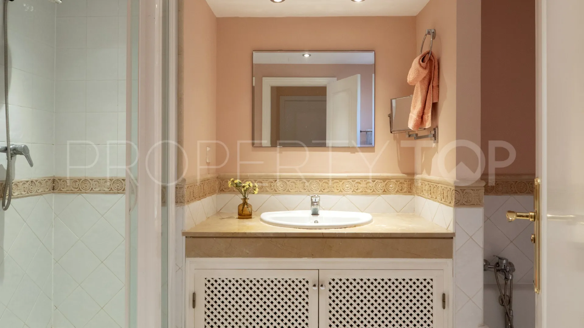 For sale apartment with 3 bedrooms in Santa Ponsa