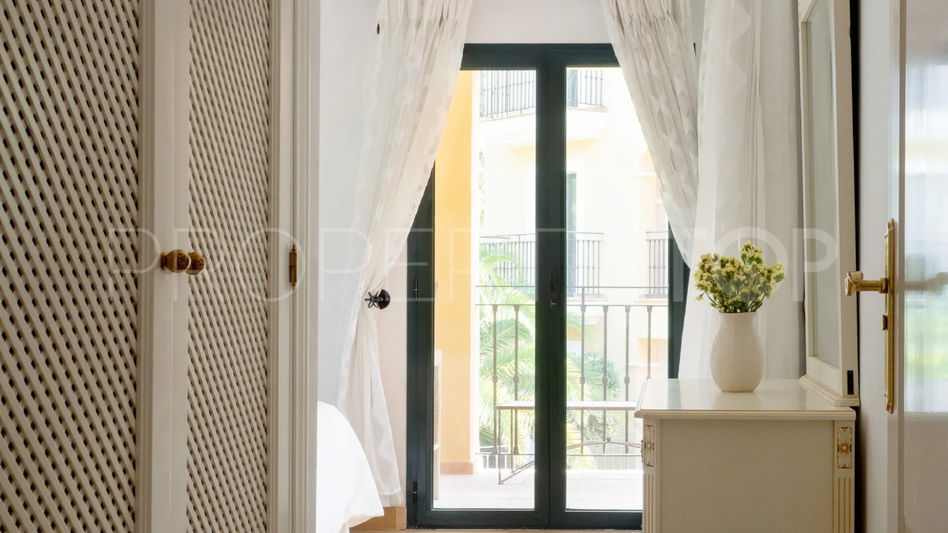 For sale apartment with 3 bedrooms in Santa Ponsa