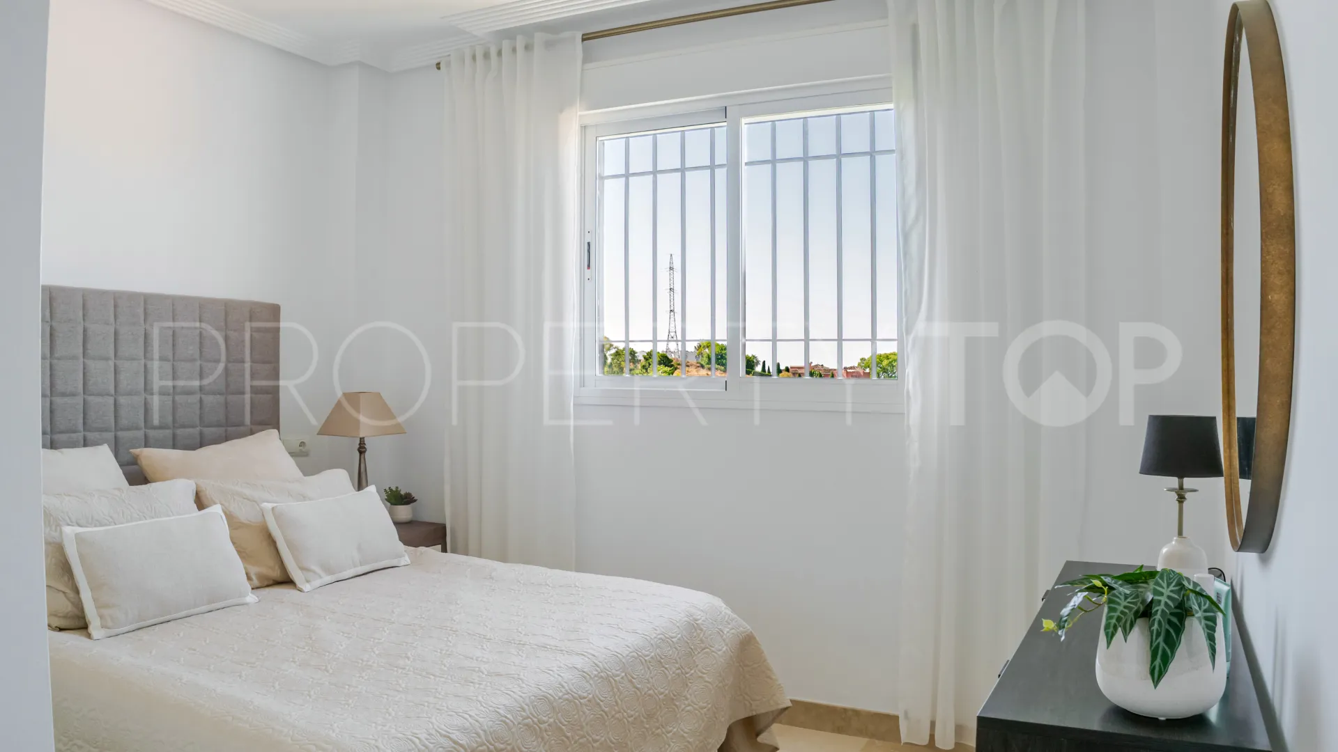 For sale Las Encinas apartment with 2 bedrooms