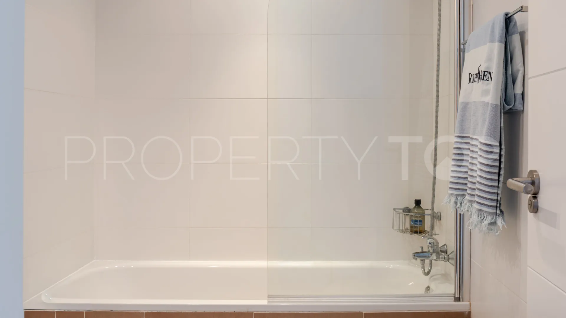 For sale Las Encinas apartment with 2 bedrooms