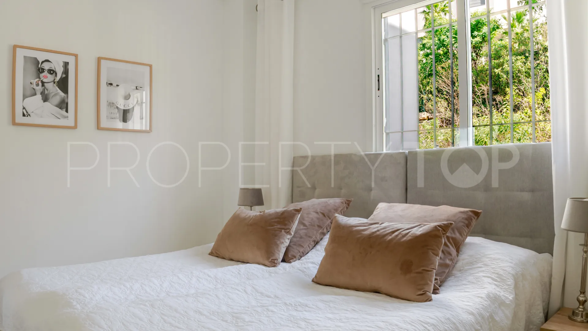 For sale Las Encinas apartment with 2 bedrooms