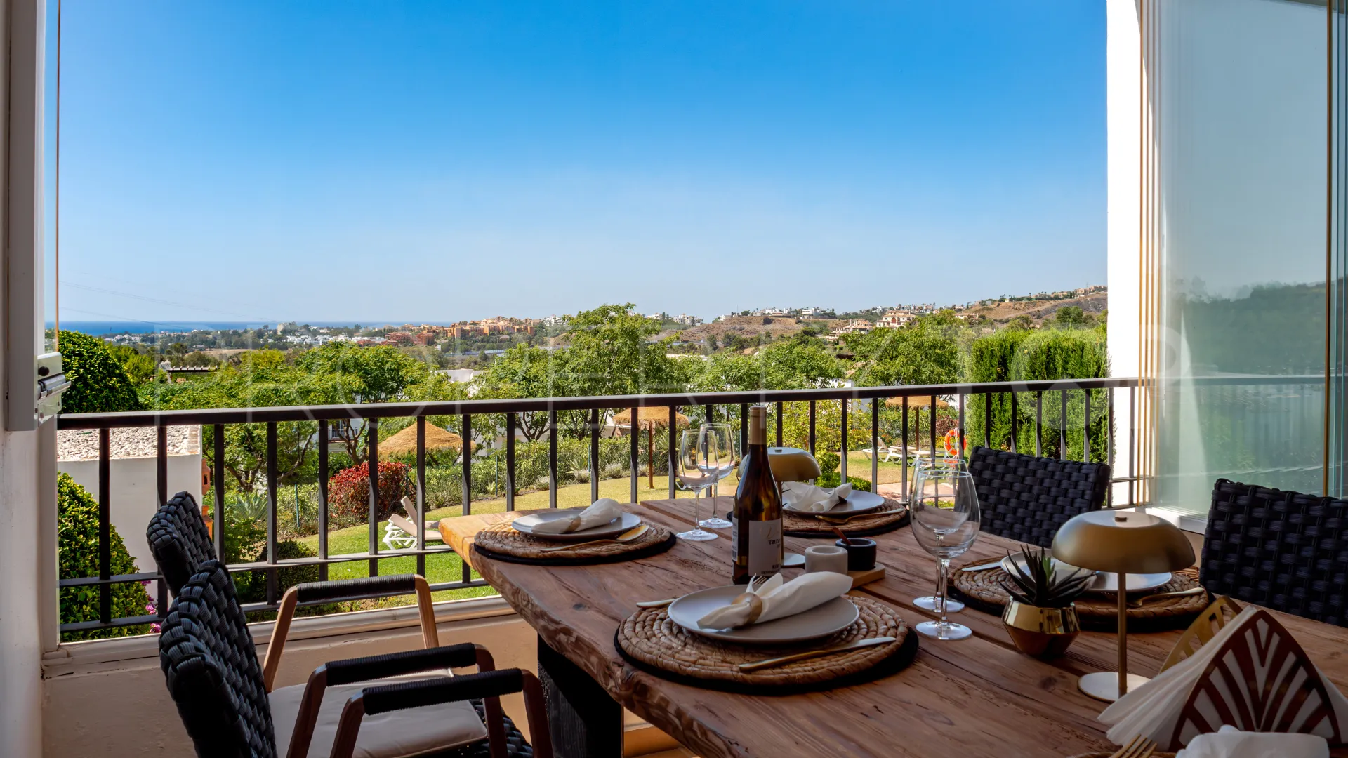 For sale Las Encinas apartment with 2 bedrooms