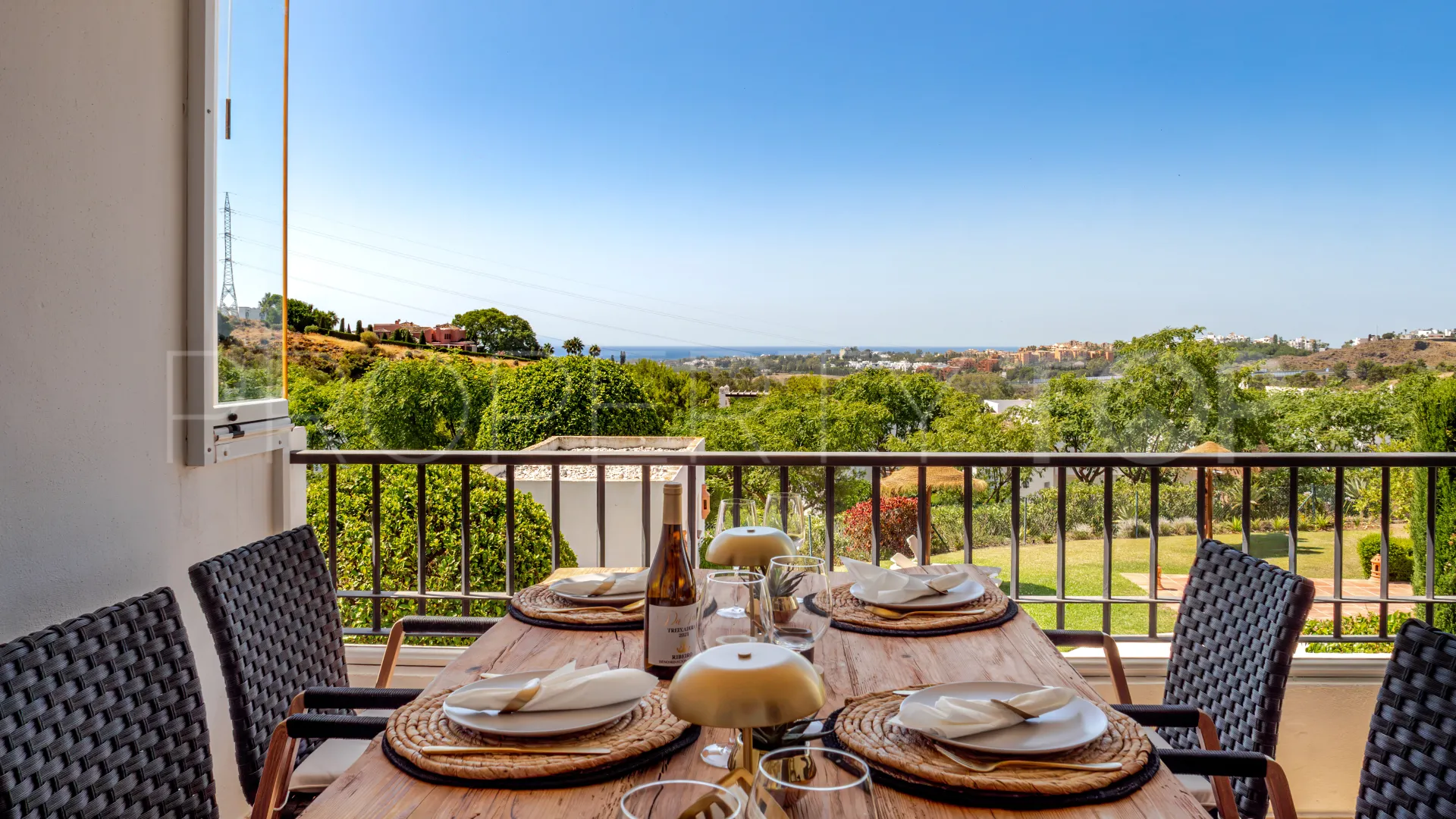For sale Las Encinas apartment with 2 bedrooms