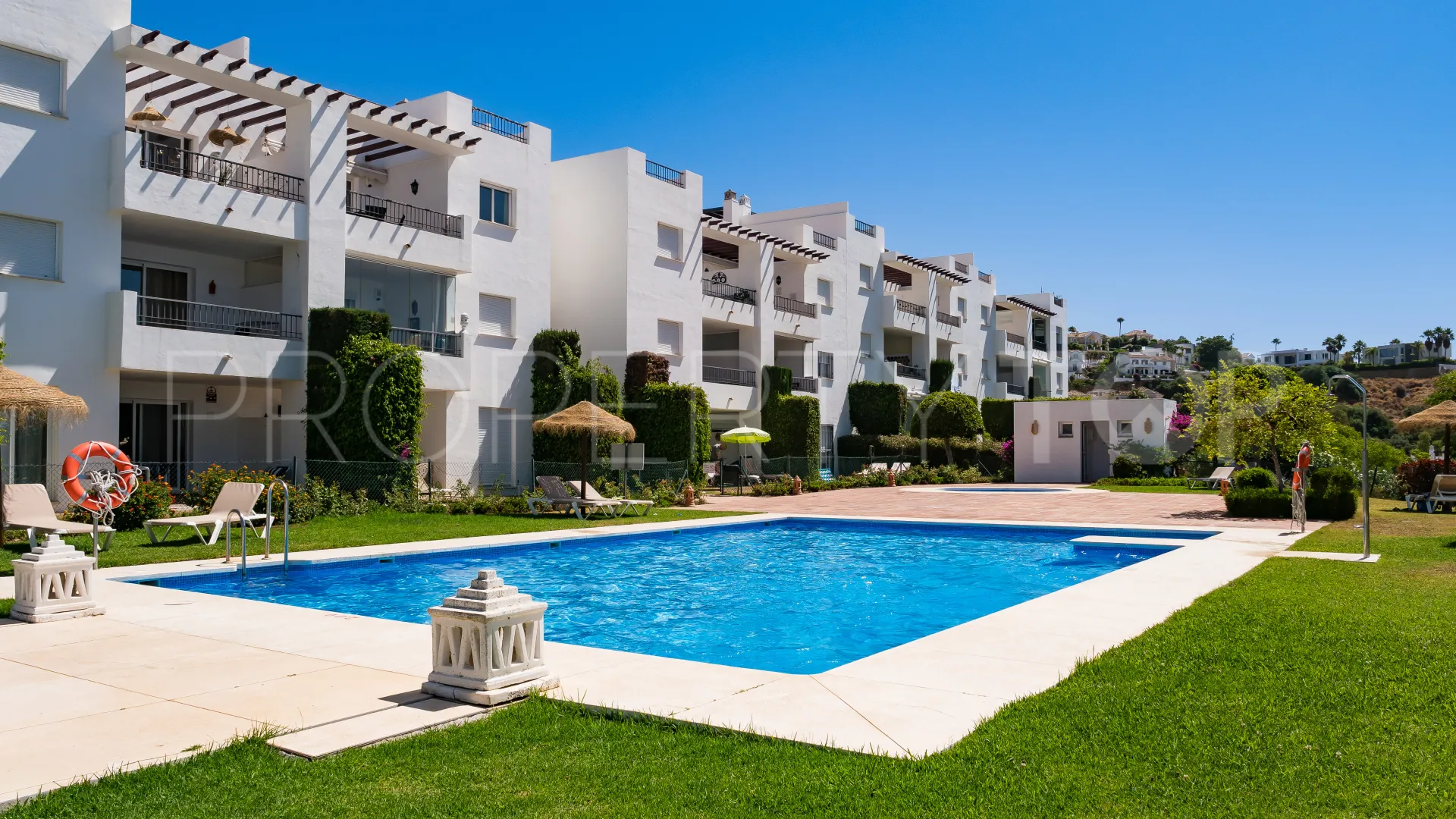 For sale Las Encinas apartment with 2 bedrooms
