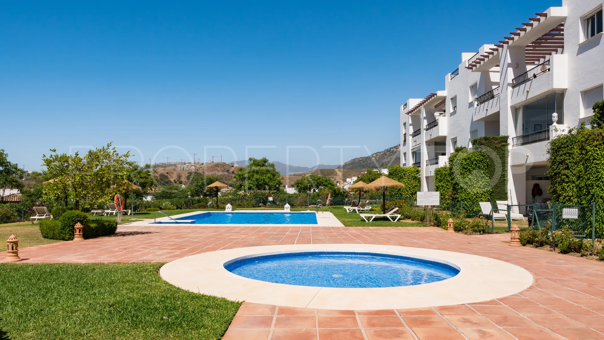 For sale Las Encinas apartment with 2 bedrooms
