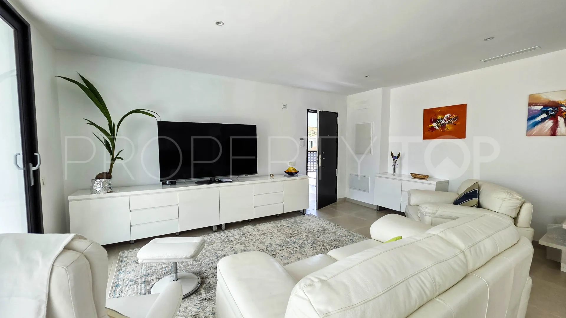 Se vende villa en Los Hidalgos
