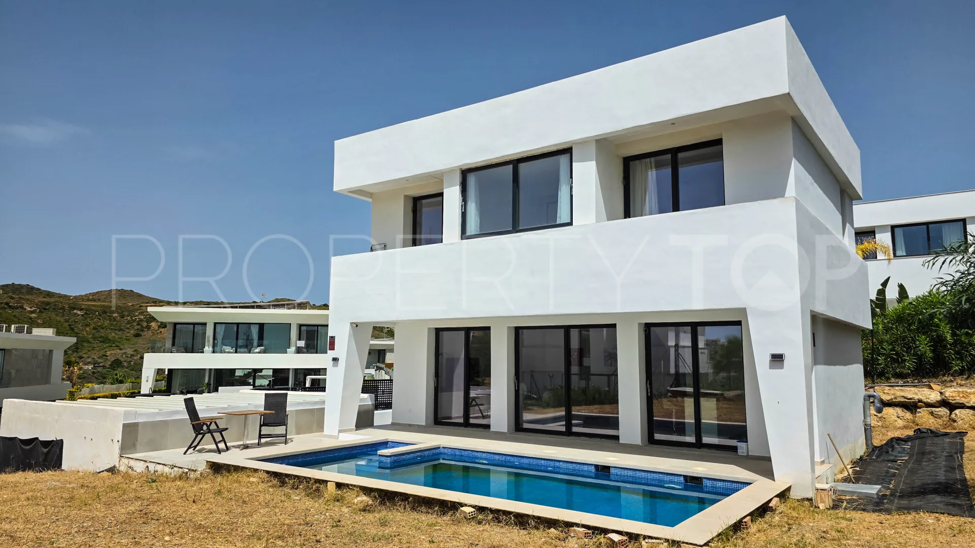 Se vende villa en Los Hidalgos