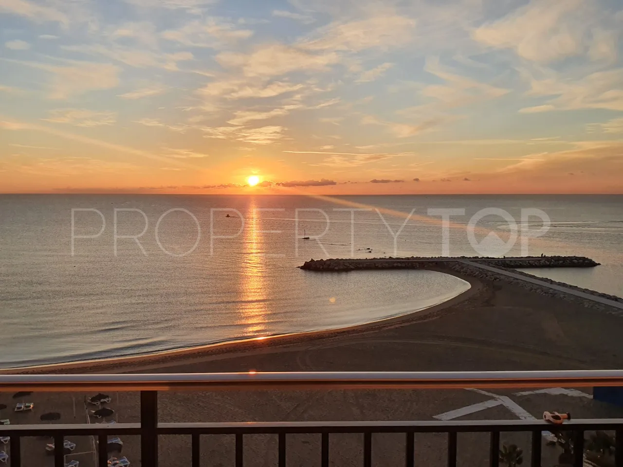 Se vende apartamento en Fuengirola Puerto