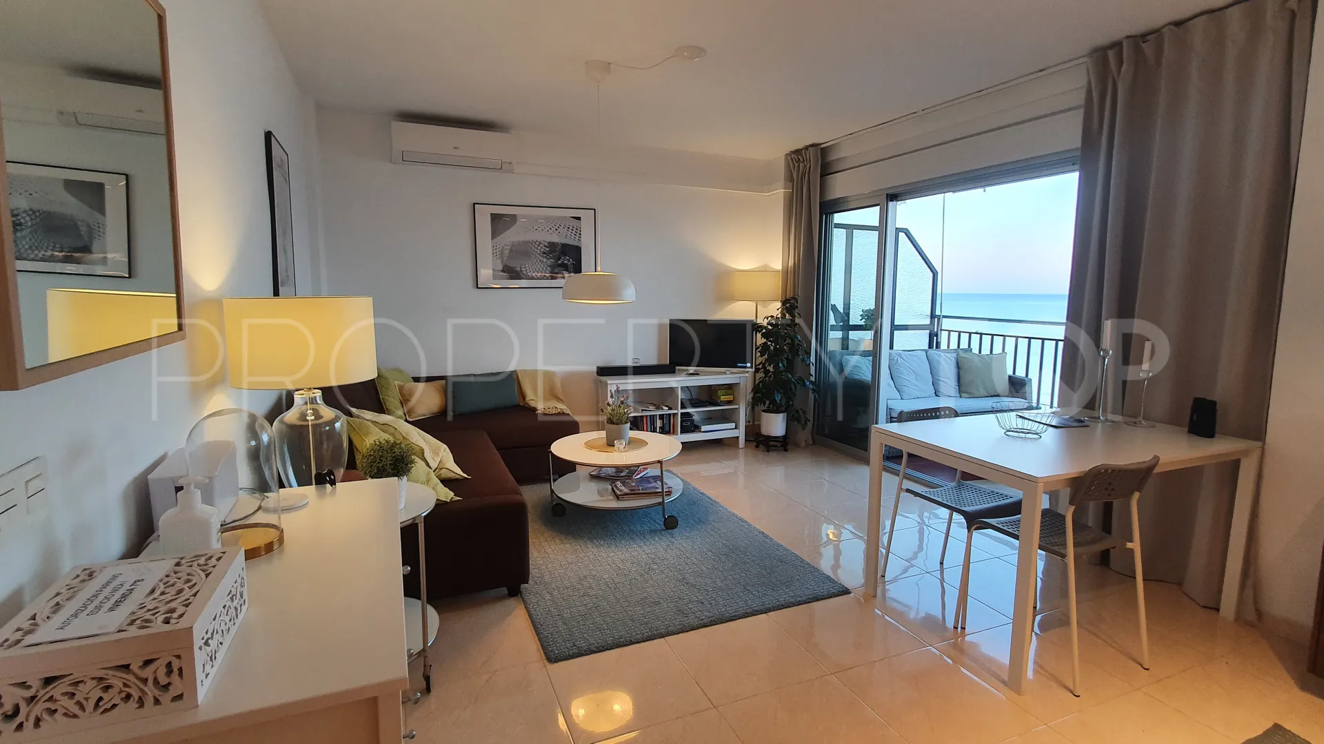 Se vende apartamento en Fuengirola Puerto
