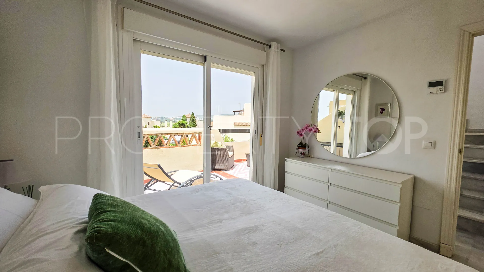 Buy Bahia de Casares duplex penthouse with 3 bedrooms