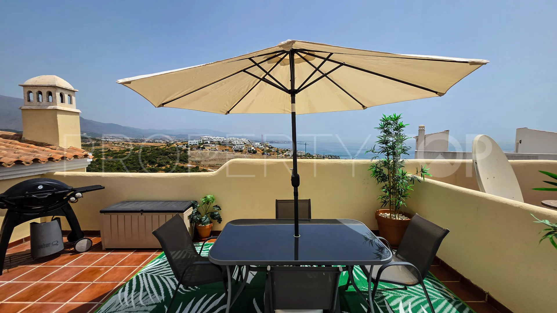 Buy Bahia de Casares duplex penthouse with 3 bedrooms