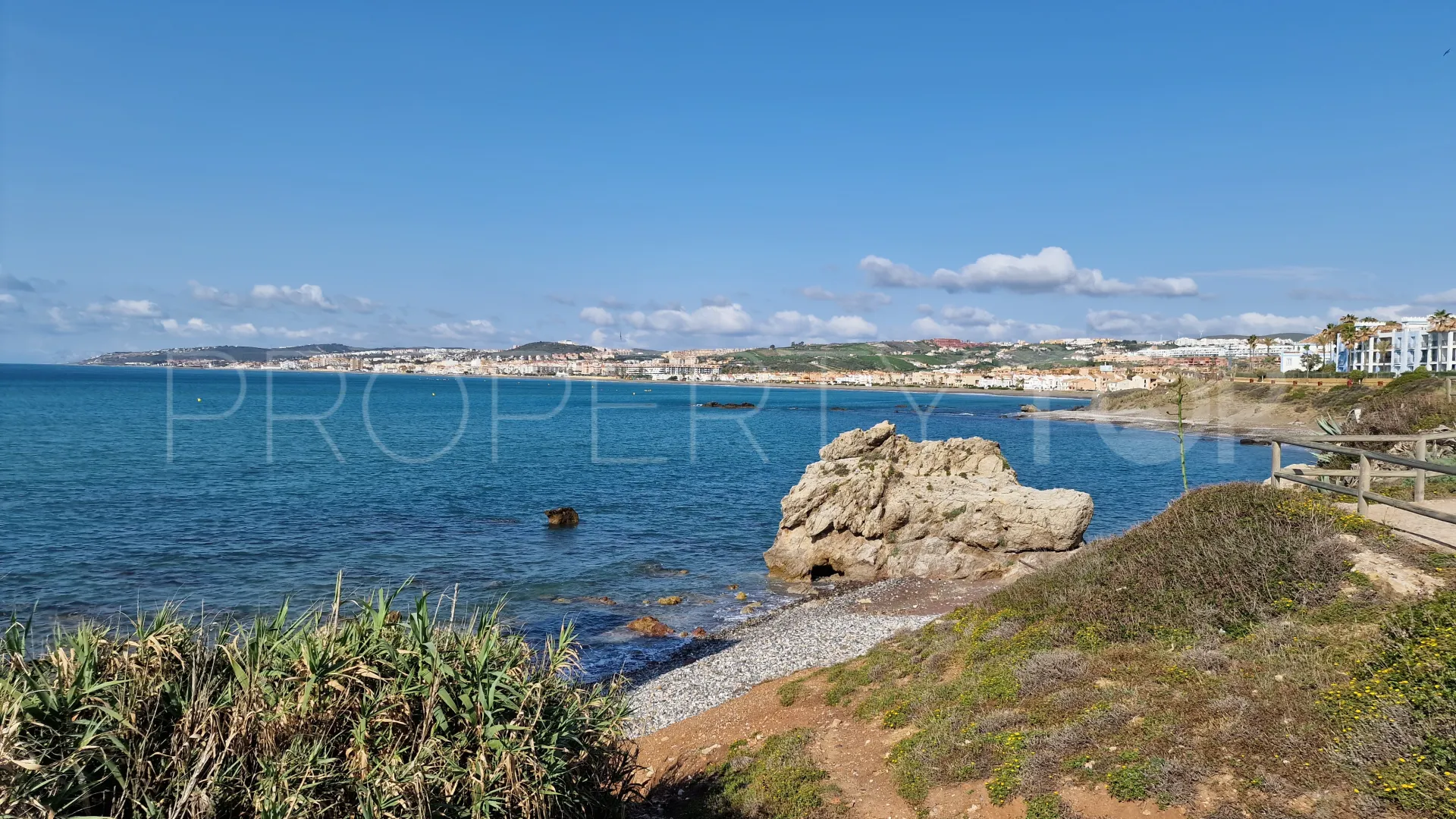 Buy Bahia de Casares duplex penthouse with 3 bedrooms